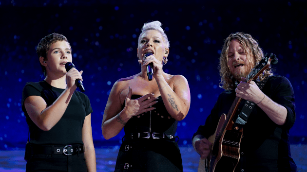 getty_pinkandwilliowatdnc_082224417169