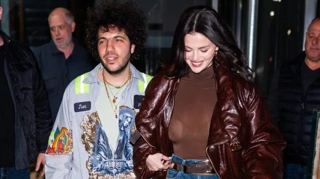 getty_selenaandbennyspringbreakers_032025592138