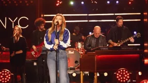 m_kellyclarksonsingssheryl_040925660485