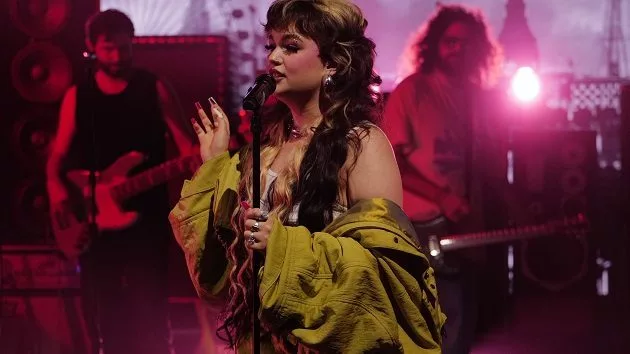 m_lolayoung_042125_02773