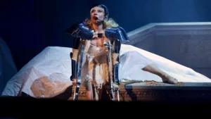 getty_ladygagacoachellahelmet_05212529578