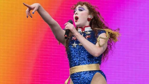 getty_chappell20roan20majorette_061825378319