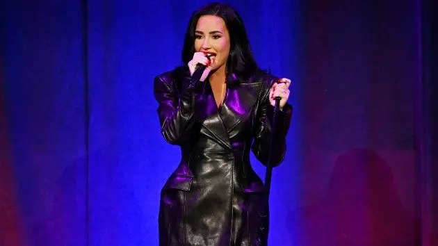 getty_demi20lovato20singing_072225154720