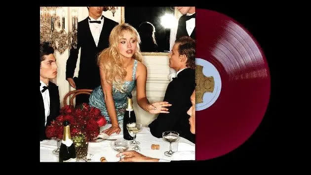 m_sabrinacarpentermansbestfrienddinnerparty_080825541823