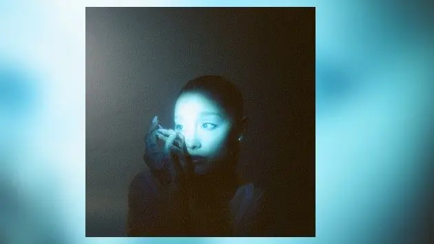m_arianagrande_katiatemkin_082825296427