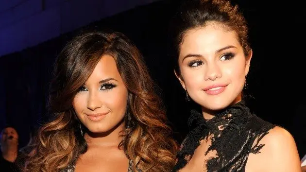 getty_baby20demi20and20selena_091725998843