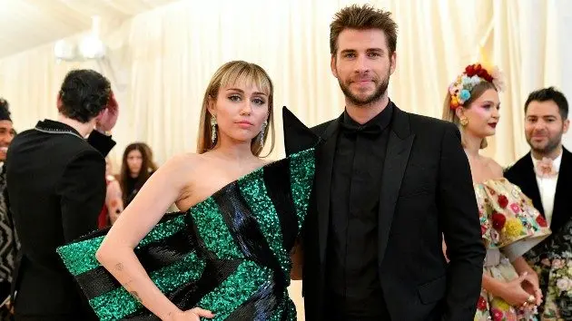 getty_miley20and20liam_09252588862