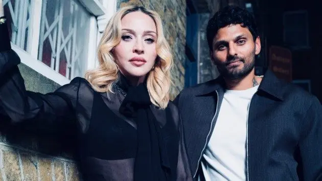 m_madonna20and20jay20shetty_092925507164