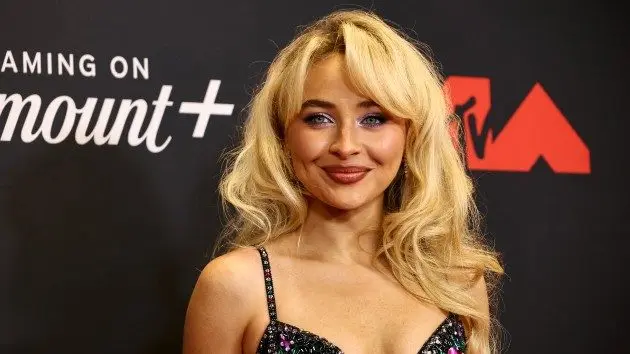 m_sabrinacarpenterbackstagevma_100825839910