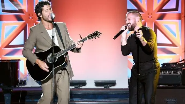 getty_danandshay_102125_0454446