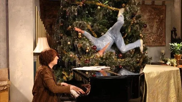 m_bensonboonestuckintreesnl_122225494736