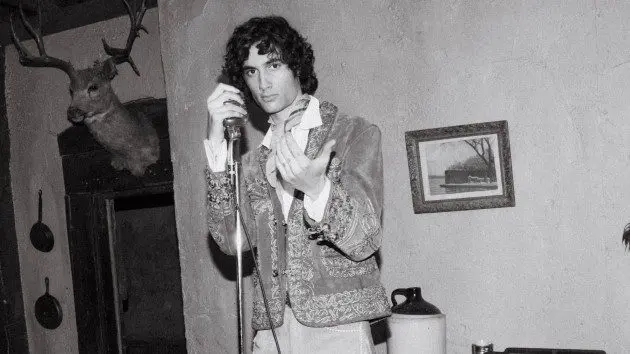 m_sombrhomewreckervideo_02062647422