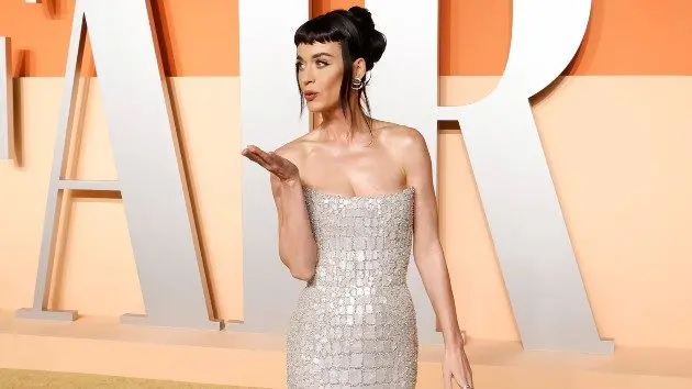 getty_katy20perry20oscar20party_041026471180