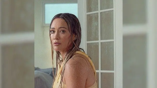 m_hilaryduffcomeclean_04102656539