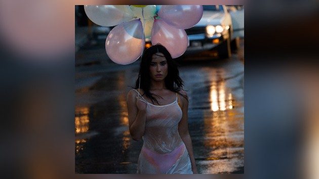 m_demilovatodeepdeluxe_041726170762