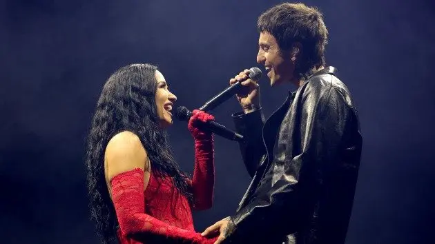 getty_demiandjutesmsg_04252672059