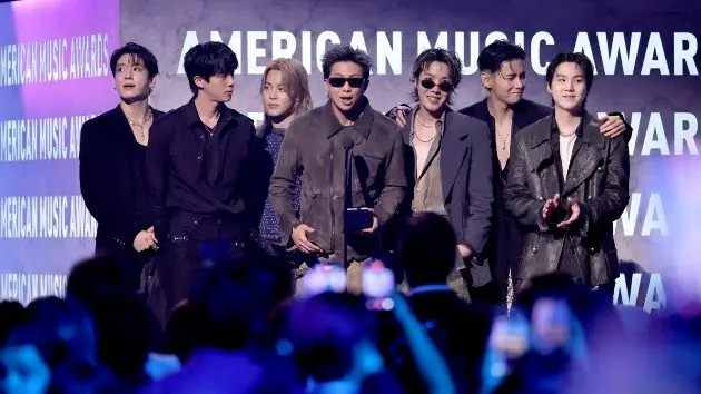 getty_bts20ama20artist20of20the20year_052526526029