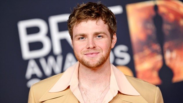 getty_alexwarrenbrits_060126916269