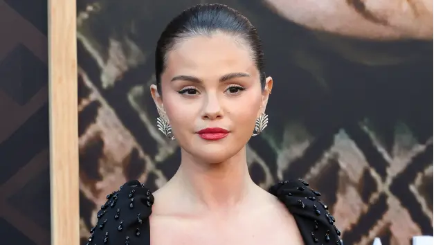 getty_selenagomezmartypremiere_061126942494