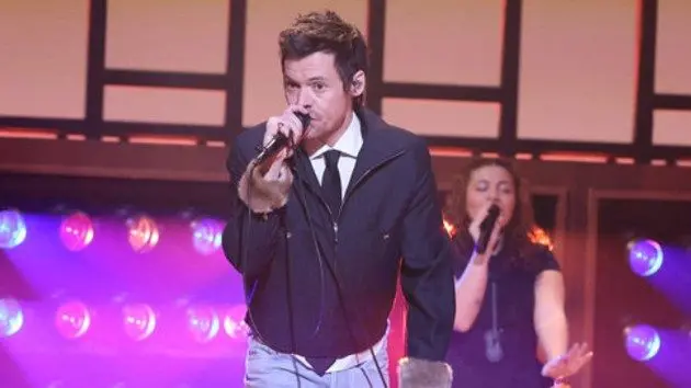 m_harry20styles20performing20on20snl_031526722242