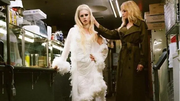 m_troyesivanvideostill_08142639751