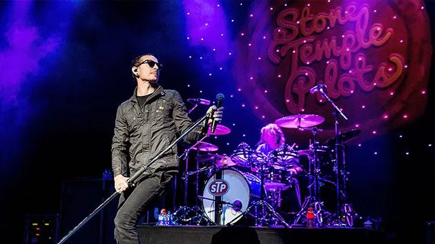 getty_chesterbenningtonstp_072117