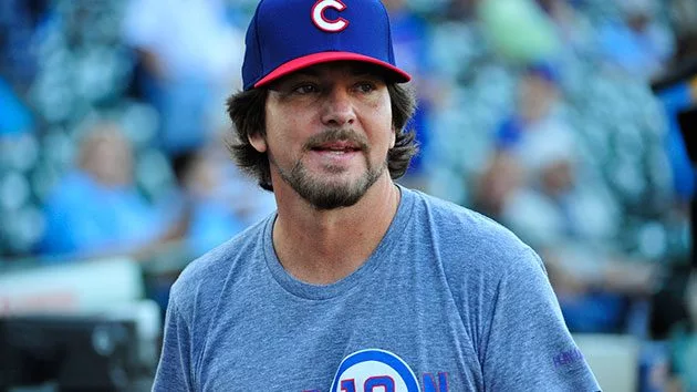 getty_eddievedder_080317