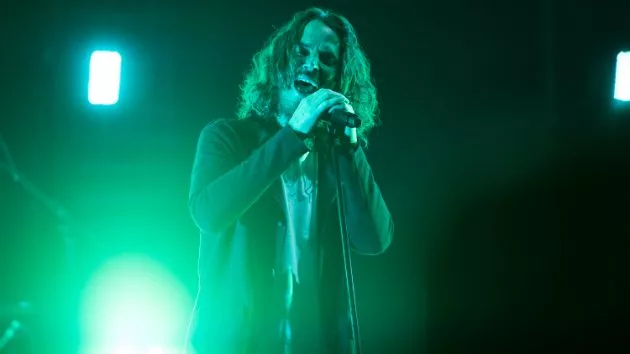 getty_chriscornell_080917_630