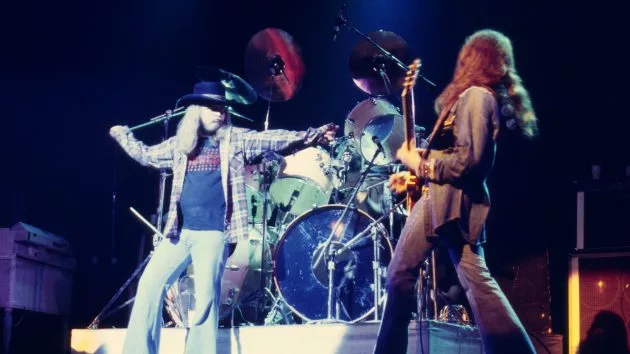 getty_lynyrdskynyrd1977_082917_630