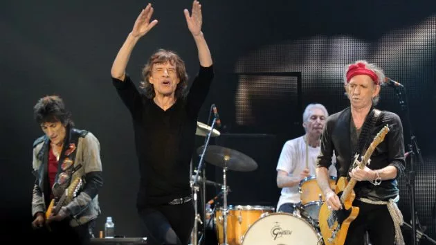 m_rollingstones630_onstage_creditbrianrasic_102014