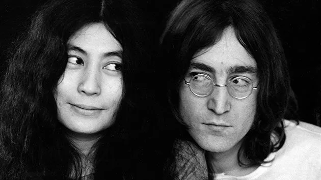 getty_johnlennonyokoono_092117