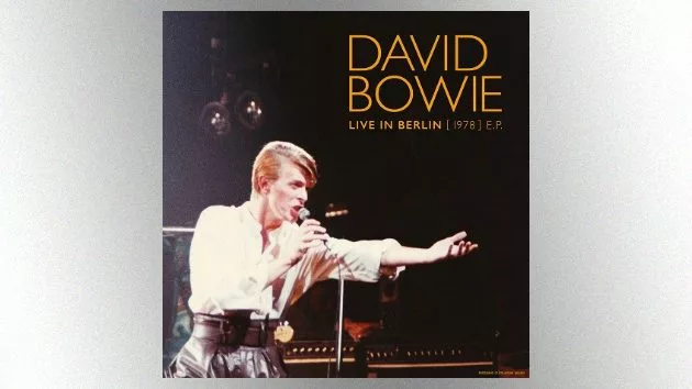 m_davidbowieliveinberlinep630_092617