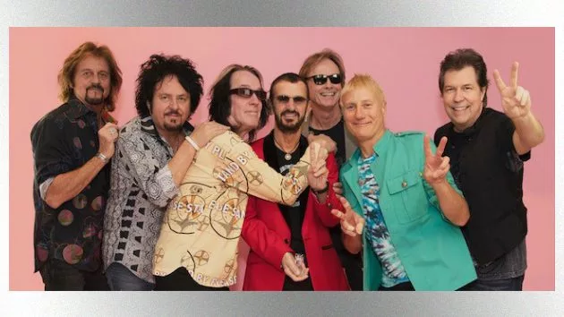 m_ringostarrallstarrband630_pinkbackground_100517
