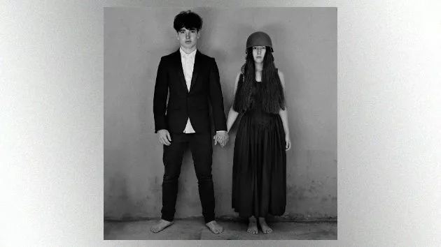 m_u2songsofexperience630_110117