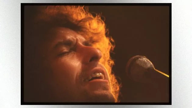 m_bobdylan630_fromtroublenomore_110117