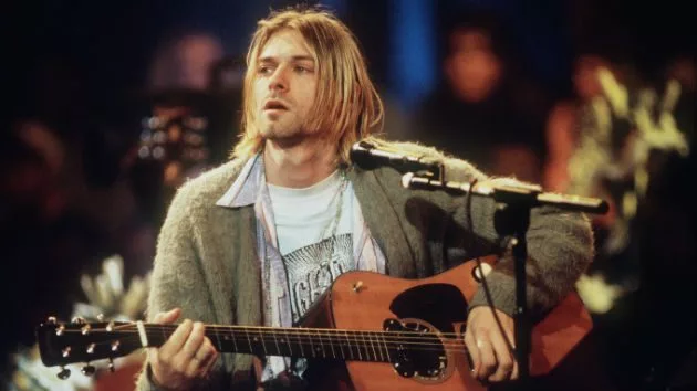 getty_kurtcobainunplugged_112717