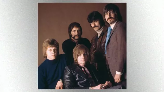 m_moodyblues630_1969studioportrait_121317