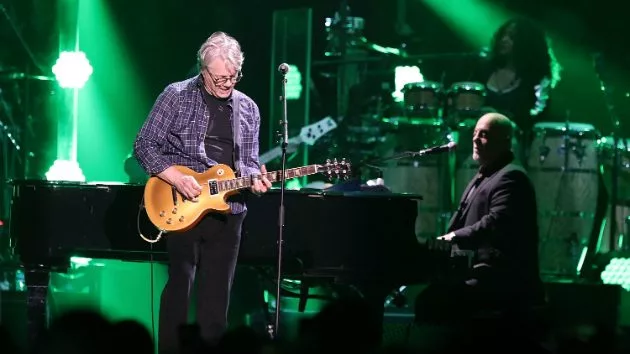 getty_stevemillerbillyjoel630_122117