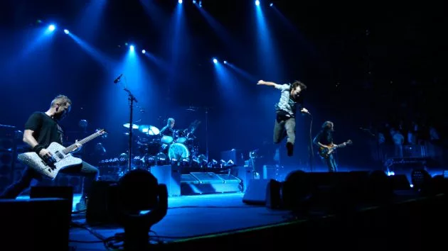 getty_pearljam630_010318