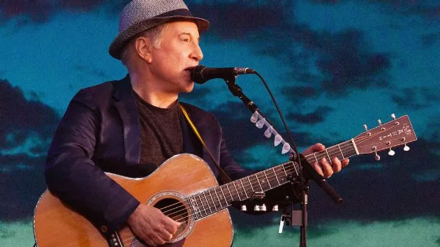 m_paulsimononstage2018tour_020518