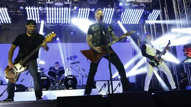 m_metallica_81517-3