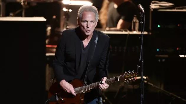 g_lindsey_buckingham_0409