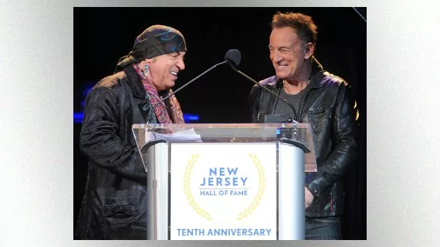 getty_brucespringsteenstevenvanzandt630_050718
