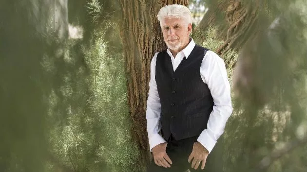 m_michaelmcdonald2018_082718