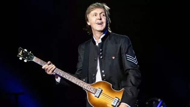 m_paulmccartney630_militaryjacket_091018