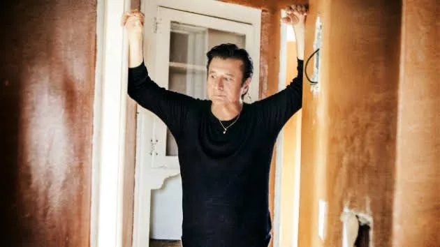 m_steveperry_090518