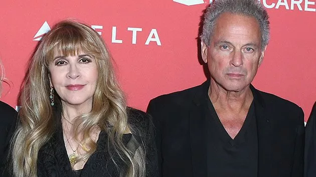 getty_nicksbuckingham630_101118