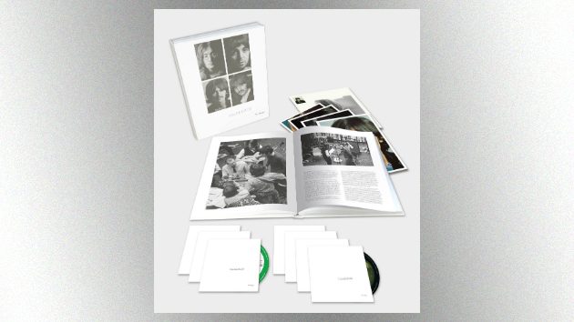m_beatleswhitealbumsuperdeluxereissue630_101818