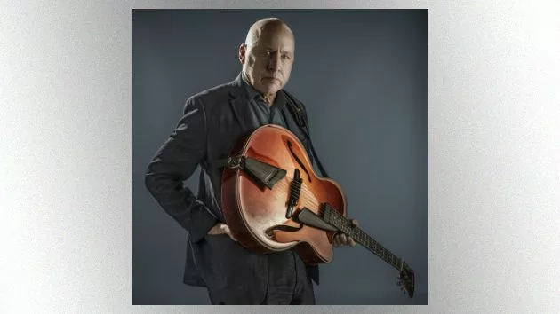 m_markknopfler630_creditderekhudson_102218