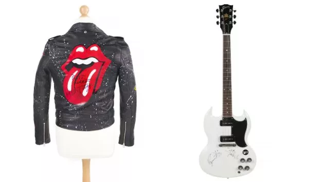 m_mickjaggerjacketwhoguitar630_102318